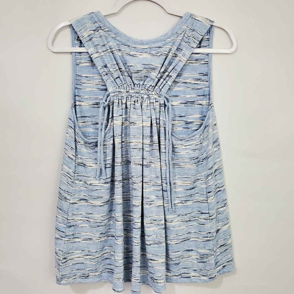 5 for $25|NWT Gap softpun blue Striped  top sz M - Picture 3 of 3